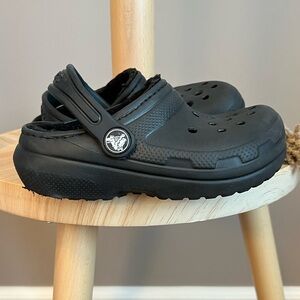 Crocs Kids Black Lined Insulated Slip On Shoes Size C9